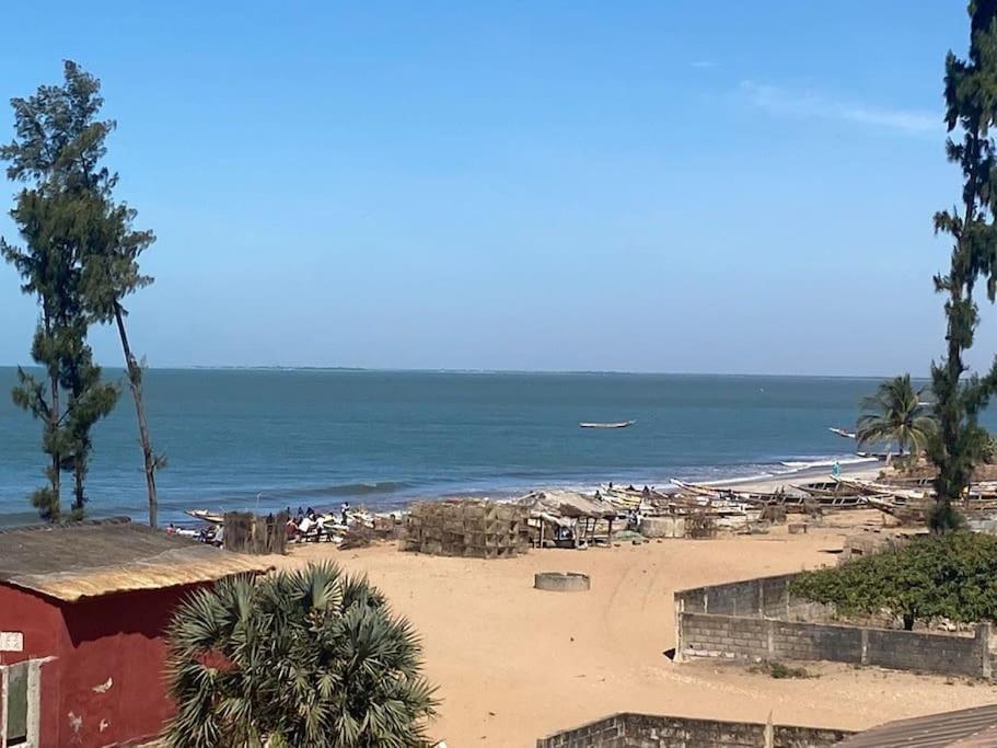 Petite Maison En Bord De Mer Palmarin Nguedj 外观 照片